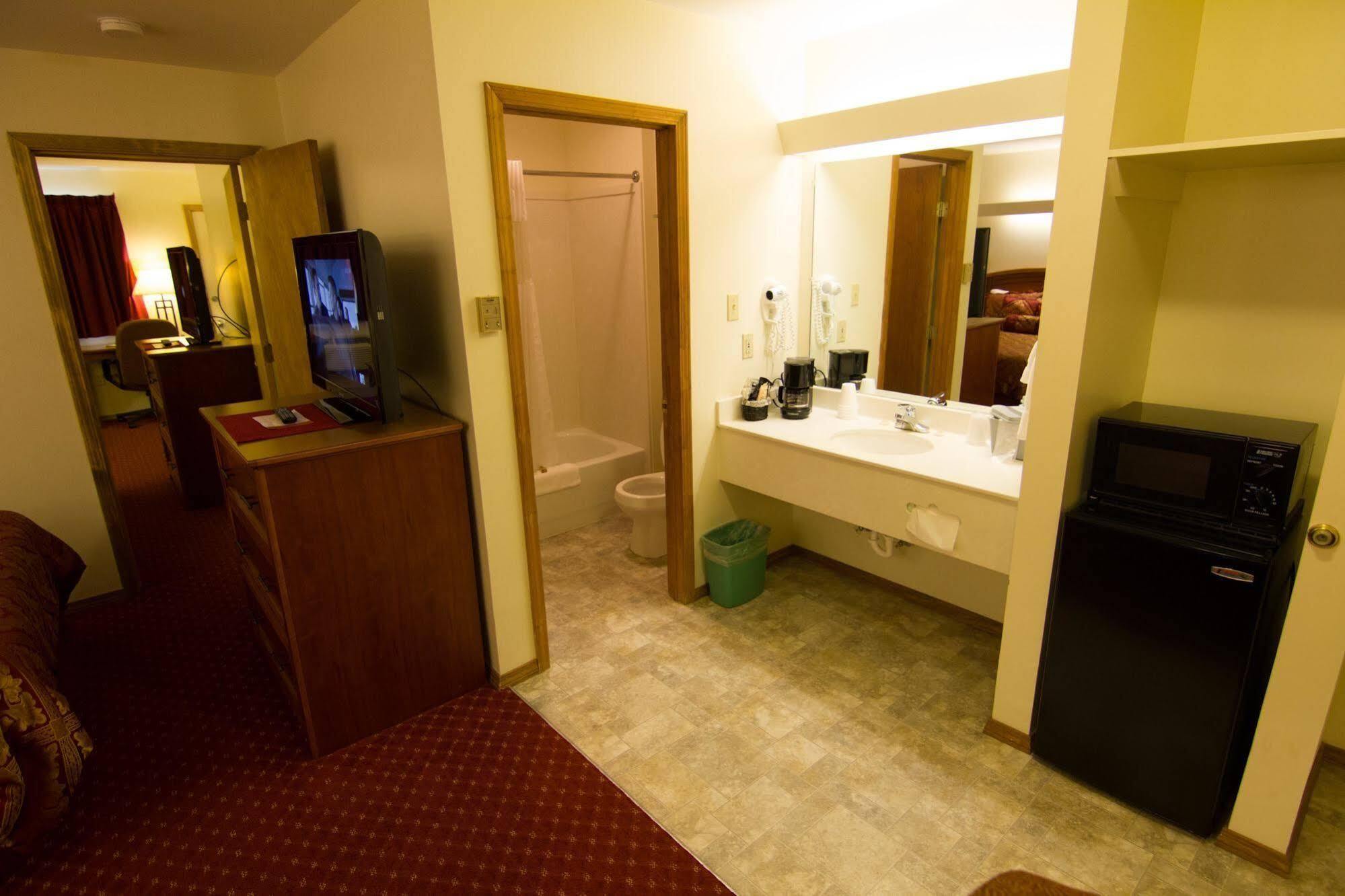 Shepherd Mountain Inn & Suites Pilot Knob Экстерьер фото