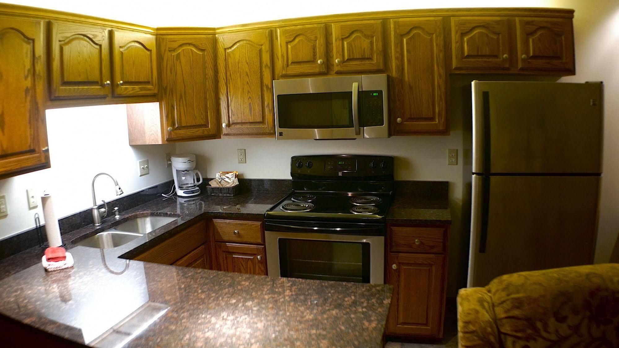 Shepherd Mountain Inn & Suites Pilot Knob Экстерьер фото